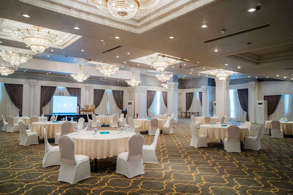 Sunrise Alex Avenue Hotel Alexandria Fasiliteter bilde The ballroom of the hotel