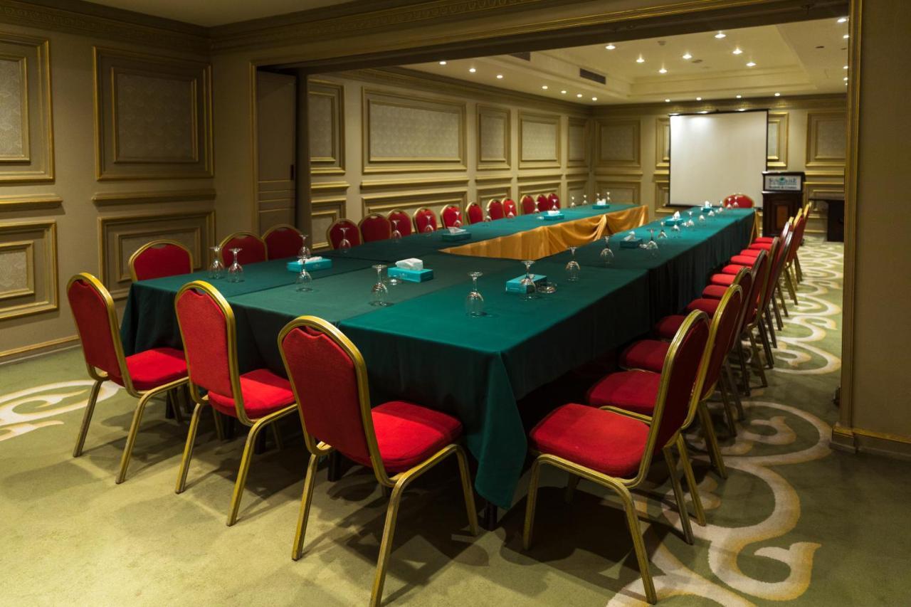 Sunrise Alex Avenue Hotel Alexandria Eksteriør bilde A meeting room