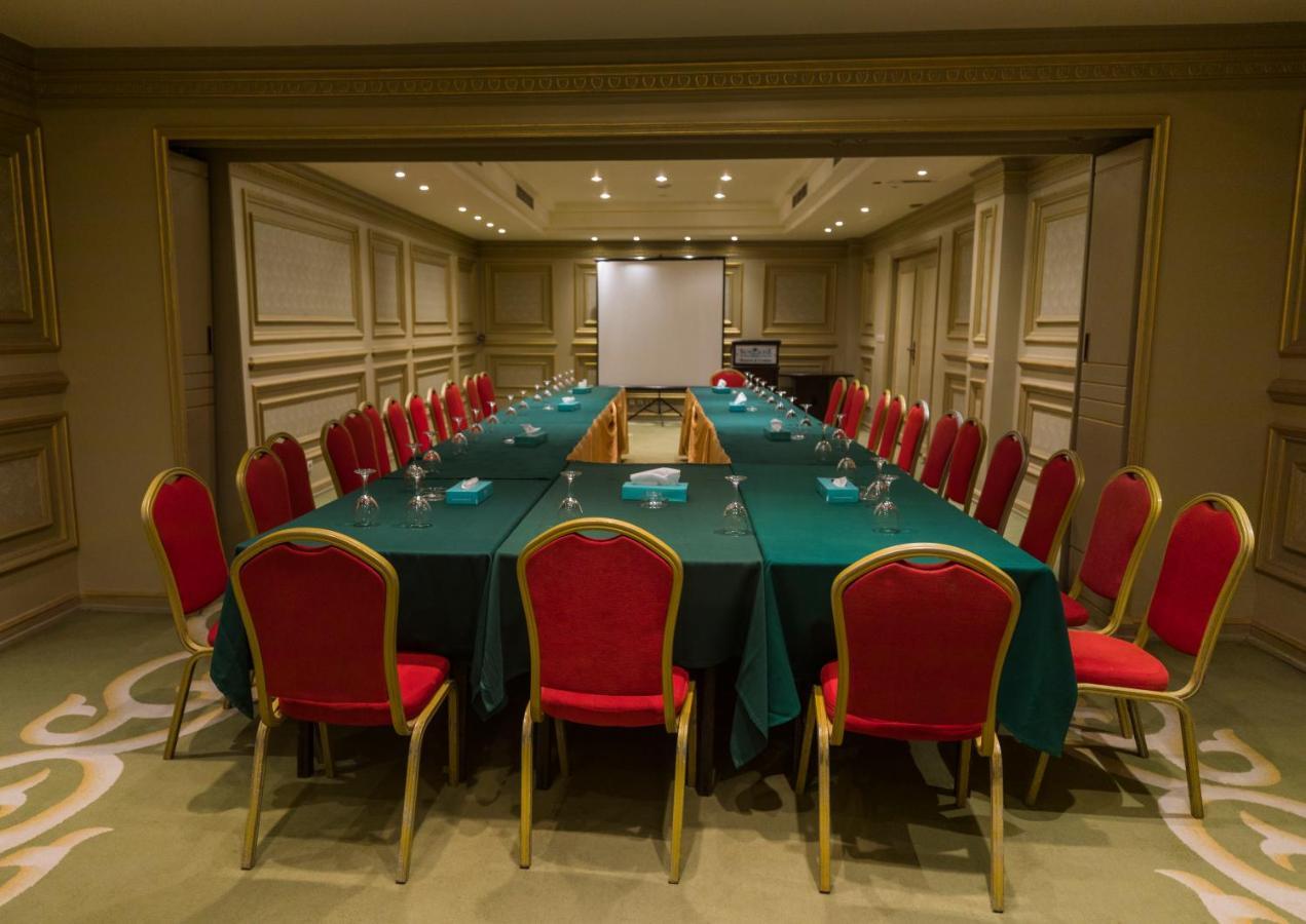 Sunrise Alex Avenue Hotel Alexandria Eksteriør bilde A meeting room